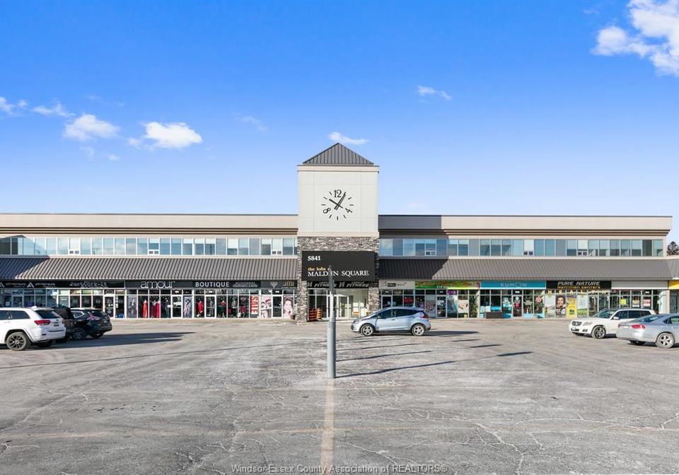 5841-malden-square-lasalle-ontario-26023578