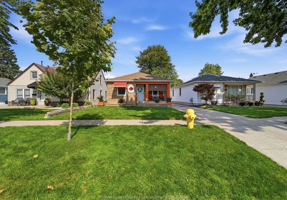 2540-chandler-windsor-ontario-26023591