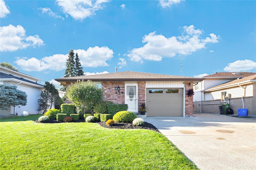458-desjardins-belle-river-ontario-26023597
