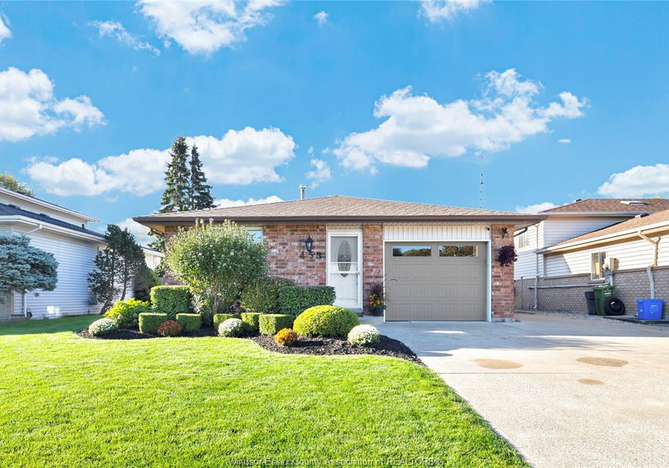 458-desjardins-belle-river-ontario-26023597