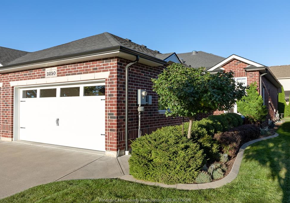 3250-arpino-avenue-windsor-ontario-26023610