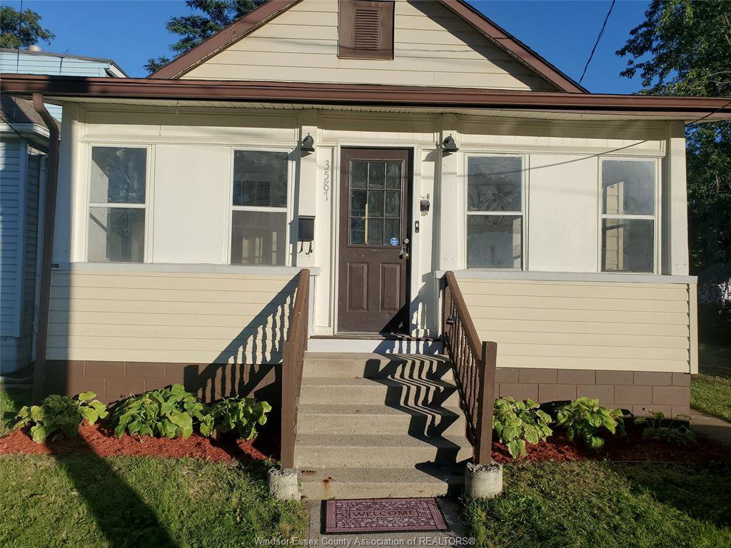 3587-bloomfield-windsor-ontario-26023624