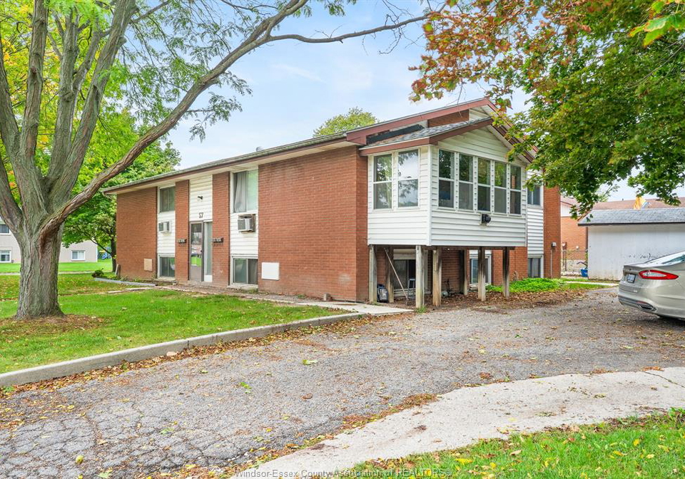 57-st-anthony-street-chatham-ontario-26023629