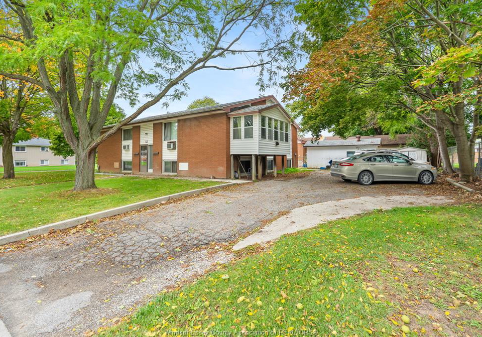 57-st-anthony-street-chatham-ontario-26023629