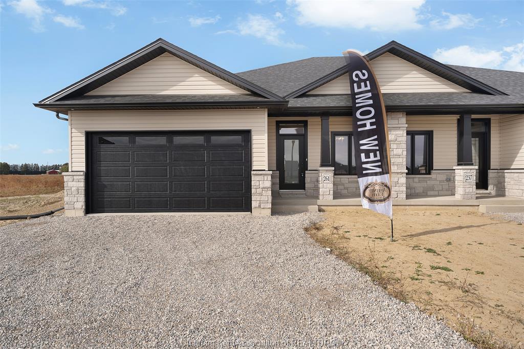 224-worthington-court-chatham-ontario-26023638