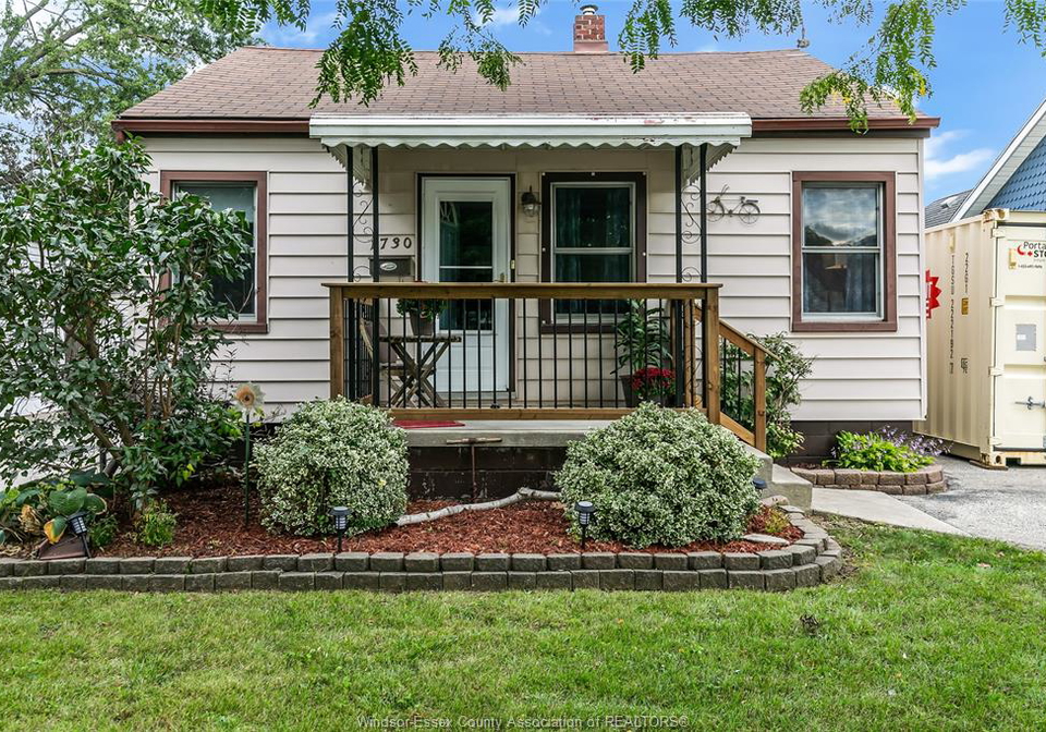 1730-aubin-road-windsor-ontario-26023643