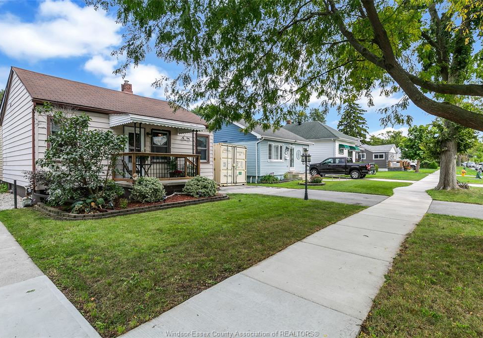 1730-aubin-road-windsor-ontario-26023643