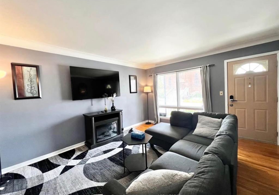 1484-langlois-avenue-windsor-ontario-26023645