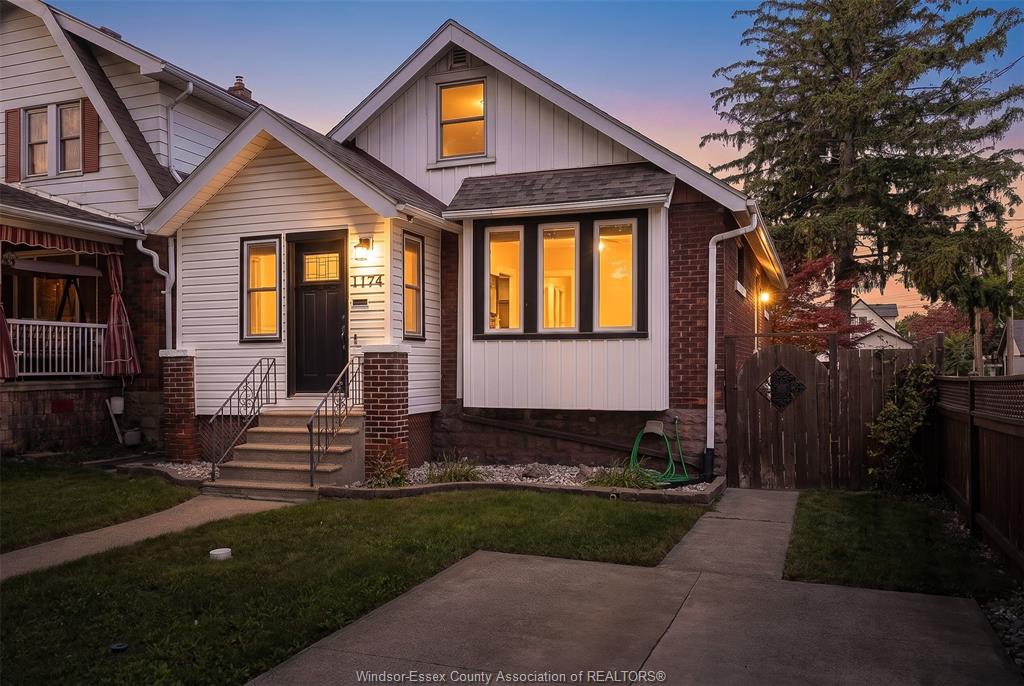 1174-parent-avenue-windsor-ontario-26023655