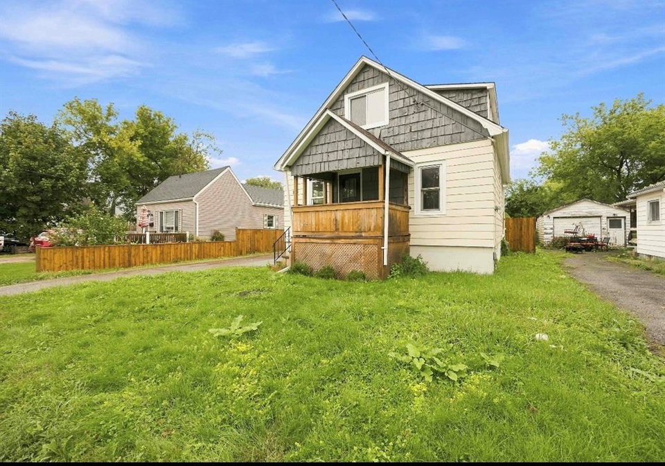 138-sutton-street-sarnia-ontario-26023657