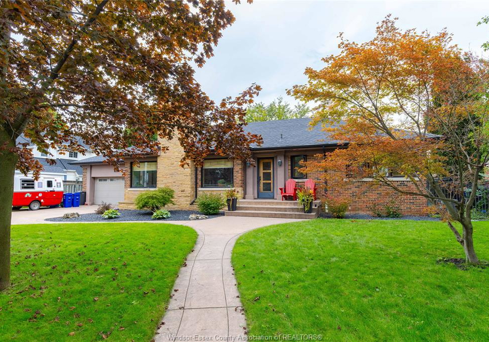 1550-ypres-windsor-ontario-26023659