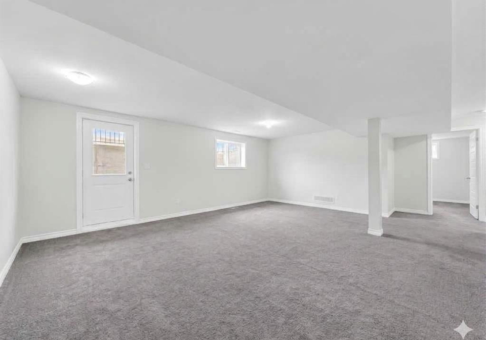 1076-lublin-avenue-windsor-ontario-26023661