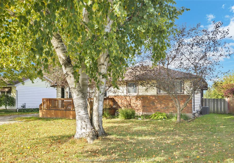 686-albert-street-wallaceburg-ontario-26023680