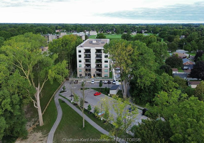 364-grand-avenue-east-chatham-ontario-26023683