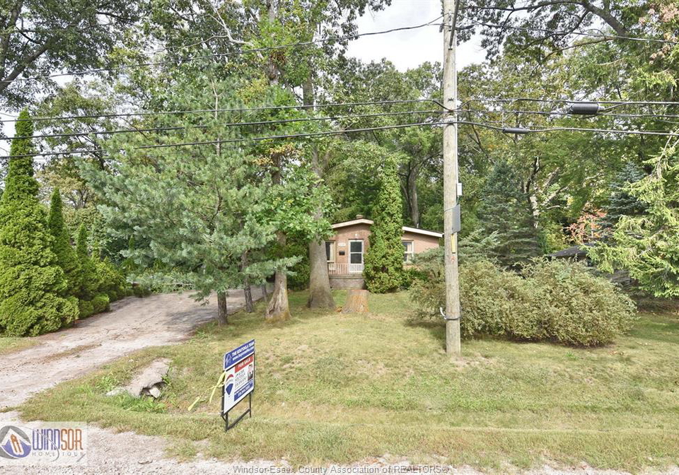 1011-laurier-lasalle-ontario-26023690