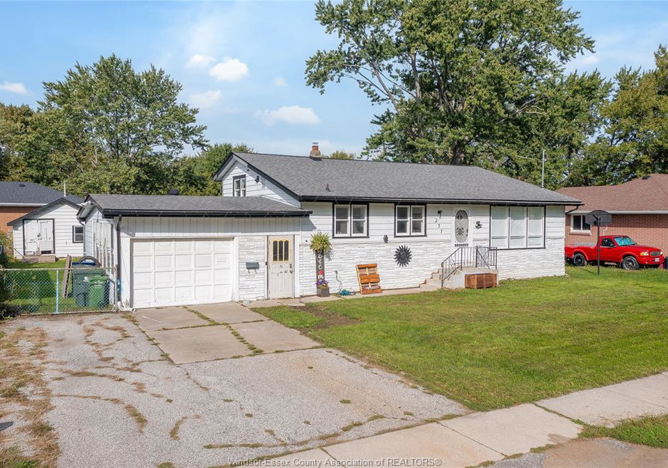 237-saint-marys-road-lakeshore-ontario-26023694