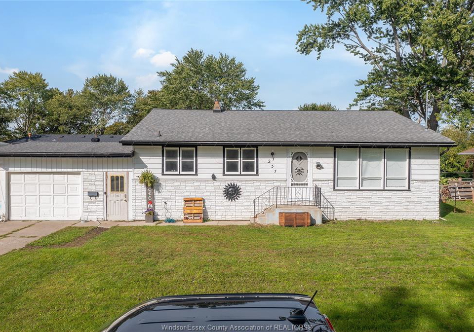 237-saint-marys-road-lakeshore-ontario-26023694