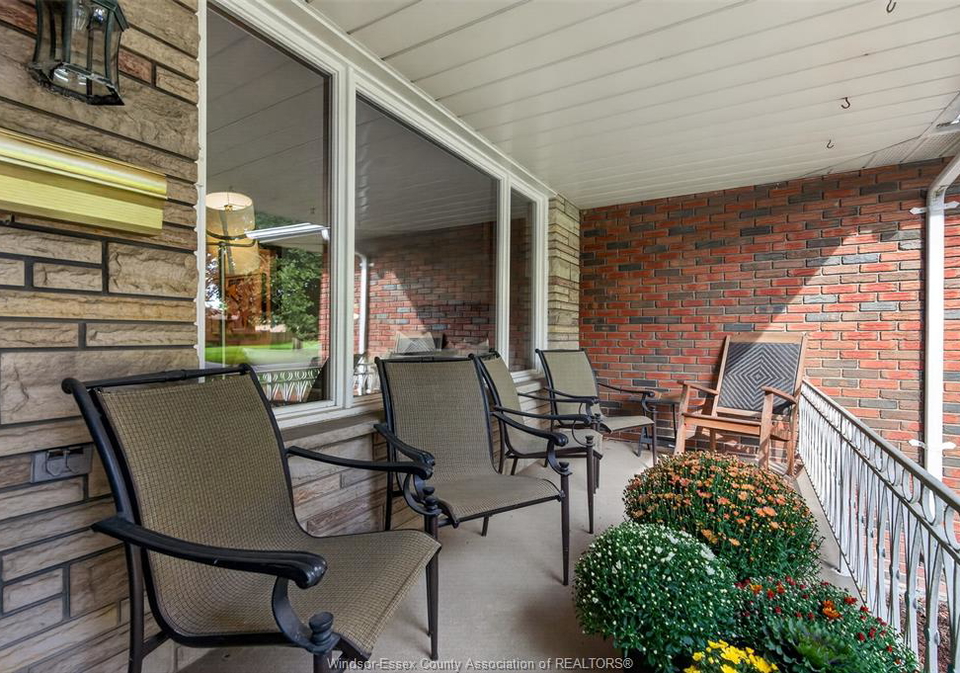 1565-roxborough-windsor-ontario-26023698