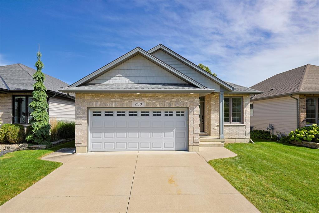229-meadowlark-lane-sarnia-ontario-26023706