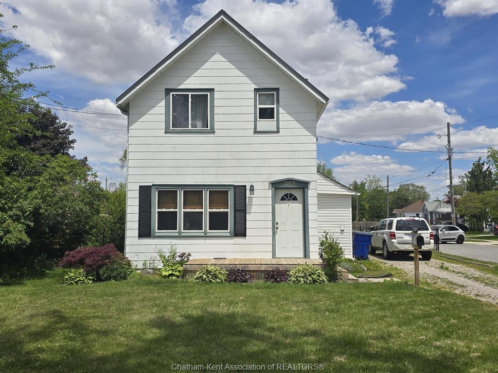 263-delaware-avenue-chatham-ontario-26023725