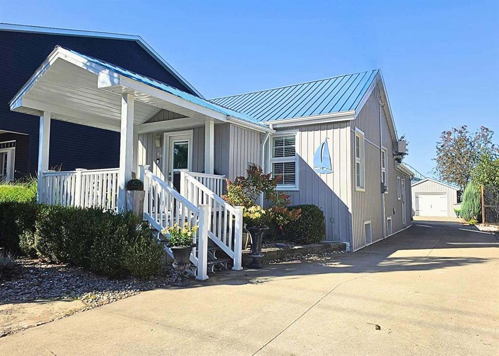 16-fort-street-point-edward-ontario-26023726