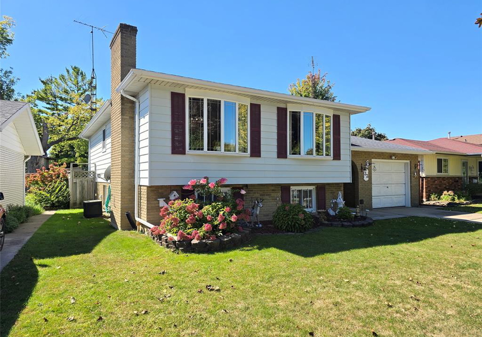 33-bennie-leamington-ontario-26023737