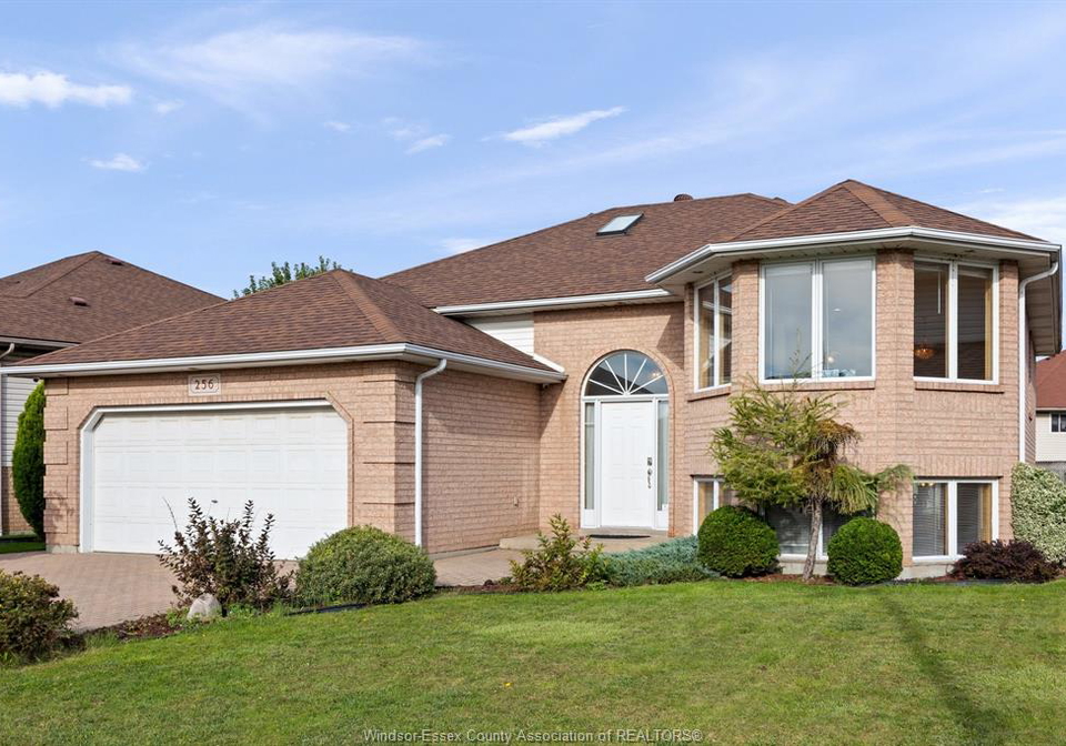 256-kenilworth-place-windsor-ontario-26023756