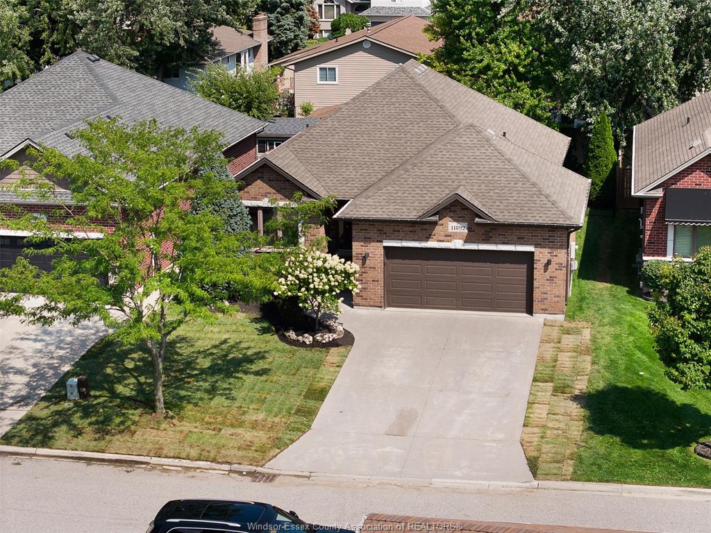 11892-boulder-crescent-windsor-ontario-26023775