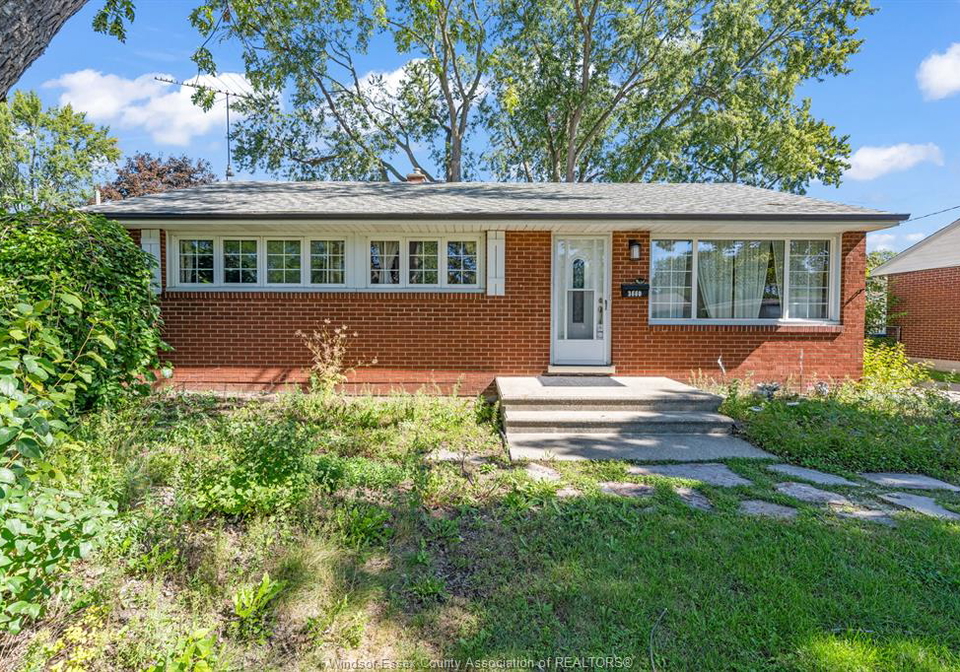 3660-roxborough-windsor-ontario-26023793