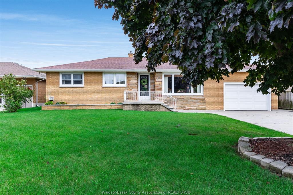 40-nicholas-street-leamington-ontario-26023809