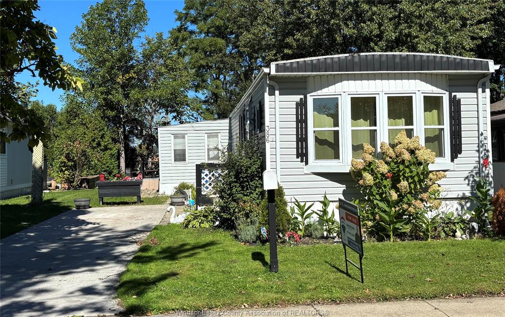 386-north-malden-essex-ontario-26023817