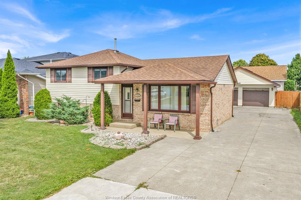 172-pacific-amherstburg-ontario-26023826