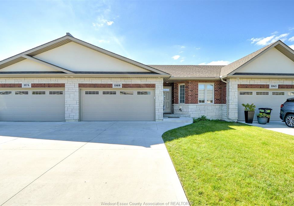 1169-copeland-avenue-windsor-ontario-26023842