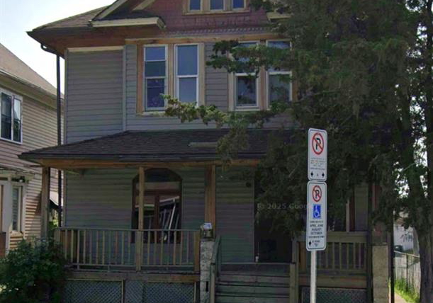 643-pierre-windsor-ontario-26023844