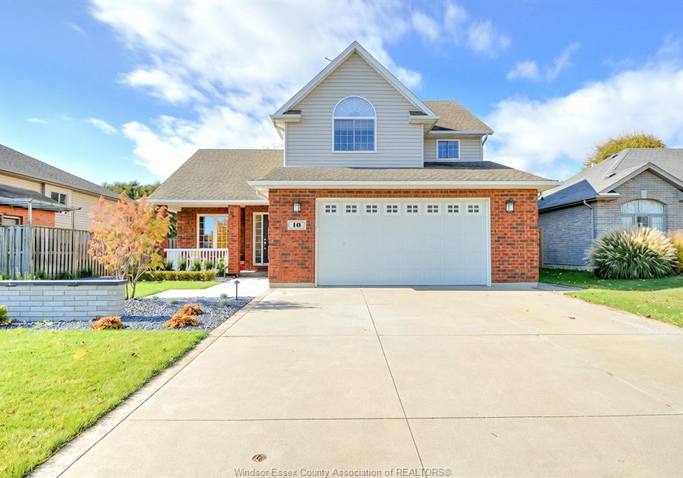 10-conservation-boulevard-kingsville-ontario-26023853