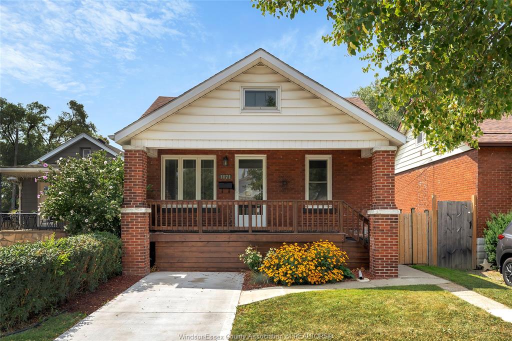 1871-albert-road-windsor-ontario-26023854