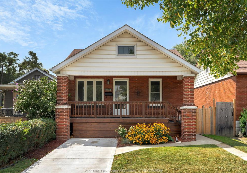 1871-albert-road-windsor-ontario-26023854
