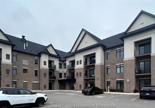 1855-wyoming-avenue-lasalle-ontario-26023861