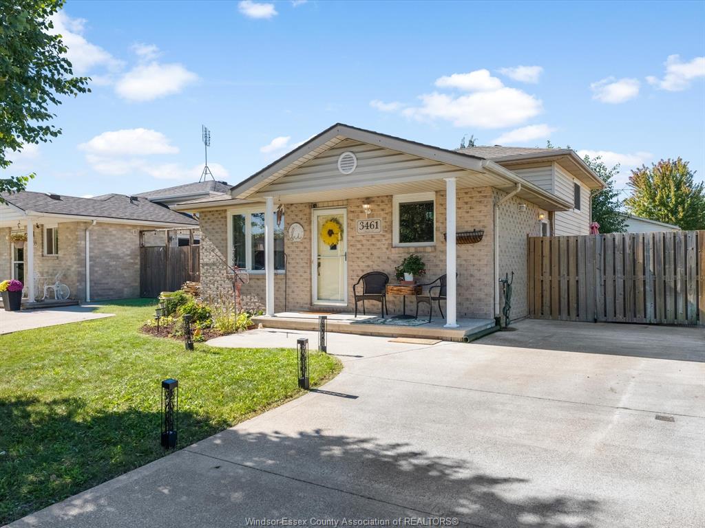 3461-caribou-windsor-ontario-26023877