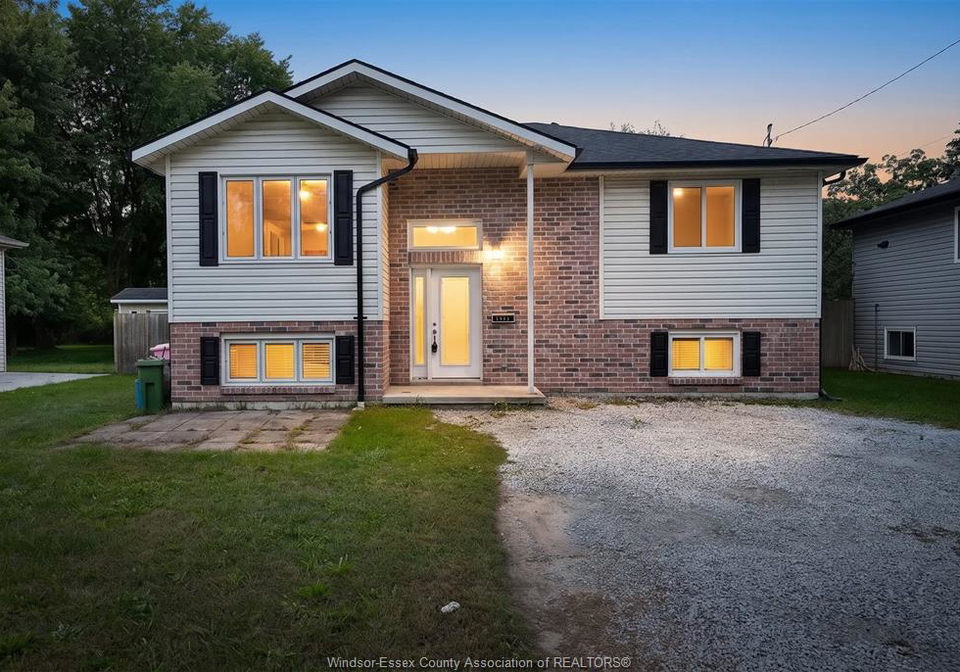 1233-armanda-street-windsor-ontario-26023892