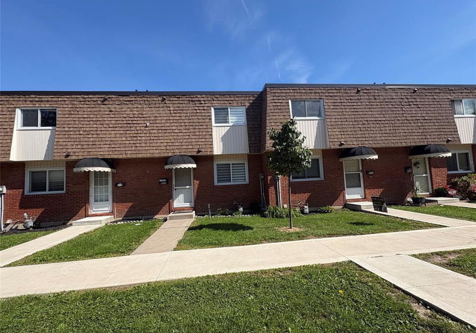 5422-lassaline-avenue-windsor-ontario-26023899