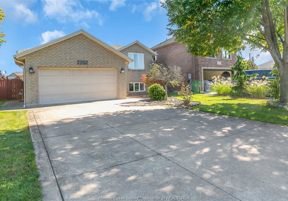 2292-askin-avenue-windsor-ontario-26023910