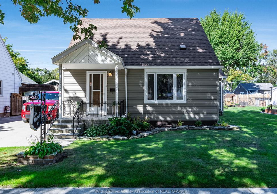 111-mill-street-east-leamington-ontario-26023922
