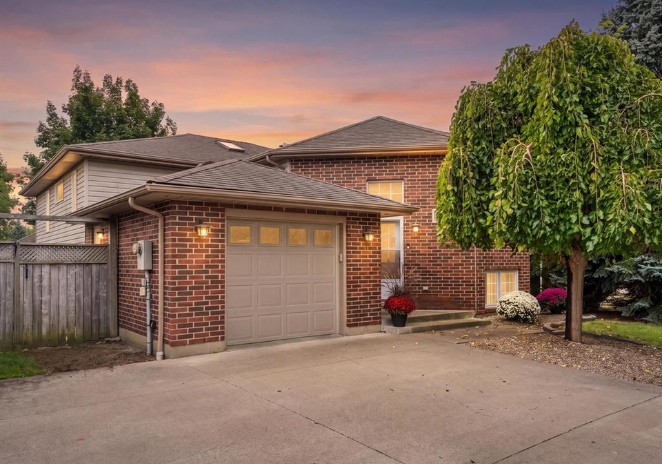 342-thorn-ridge-crescent-amherstburg-ontario-26023930