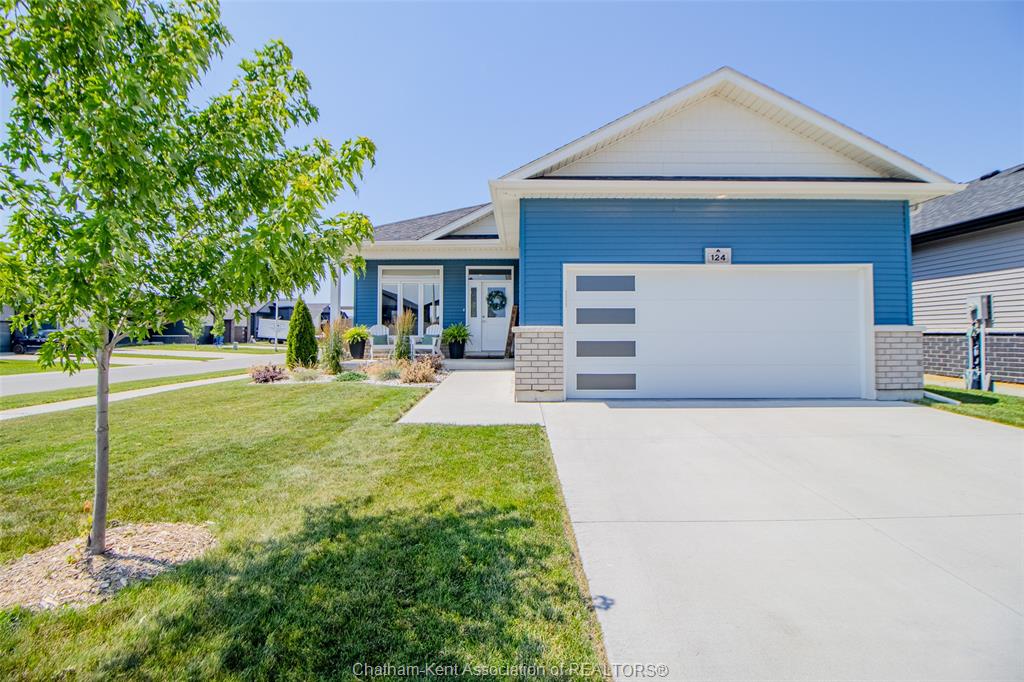 124-grassland-grove-chatham-ontario-26023934
