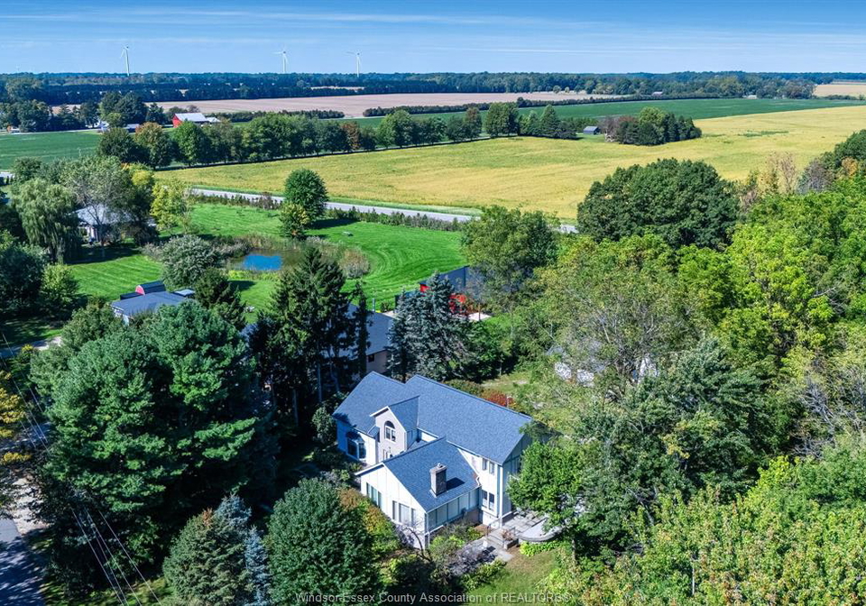 936-twin-gables-drive-harrow-ontario-26023939