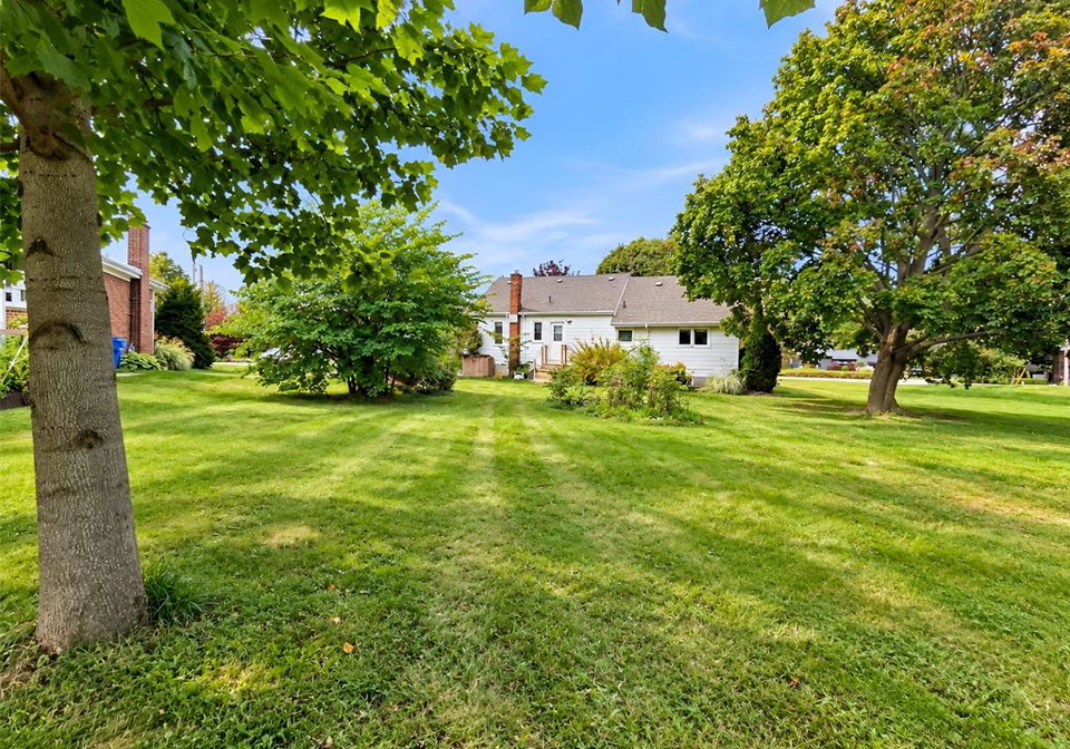 12-crerar-drive-chatham-ontario-26023942