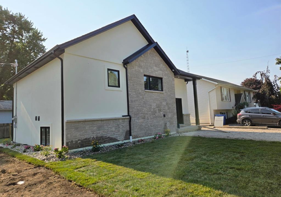 196-ross-crescent-colchester-ontario-26023974