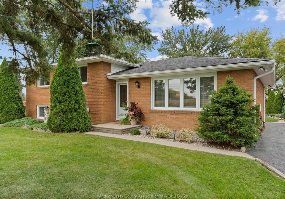 3724-concession-road-north-amherstburg-ontario-26023989
