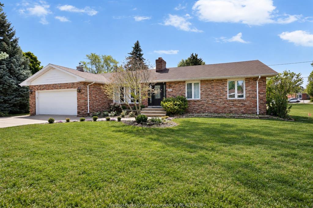 255-fort-street-amherstburg-ontario-26023997